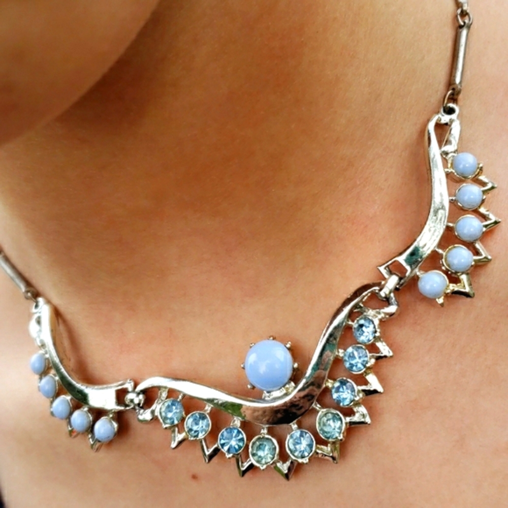 Vtg Blue Glass Cabochon Rhinestone Collar Necklace